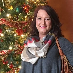 Meet your Posher, Julie